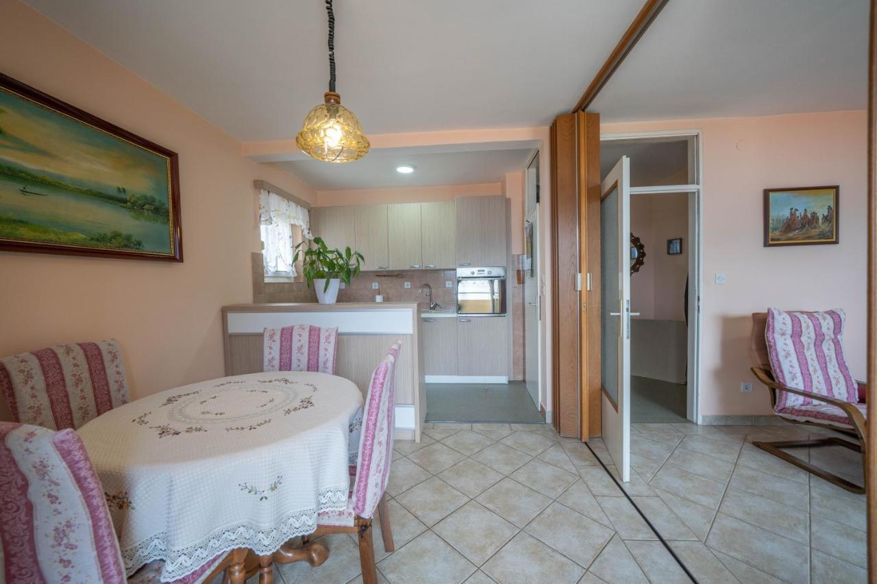 Seaside Serenity: 2-Bedroom Apartment With Boka Bay View 科托尔 外观 照片